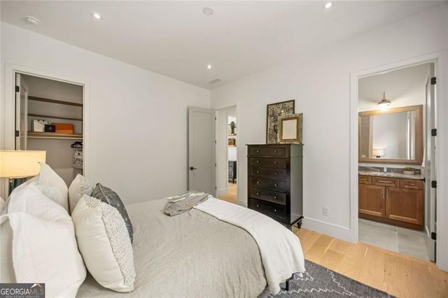 17 Interlochen Drive Drive NE, Atlanta, GA 30342