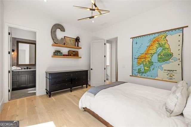 17 Interlochen Drive Drive NE, Atlanta, GA 30342