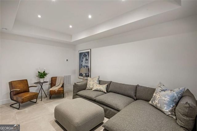 17 Interlochen Drive Drive NE, Atlanta, GA 30342