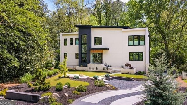 17 Interlochen Drive Drive NE, Atlanta, GA 30342