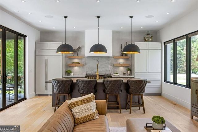 17 Interlochen Drive Drive NE, Atlanta, GA 30342