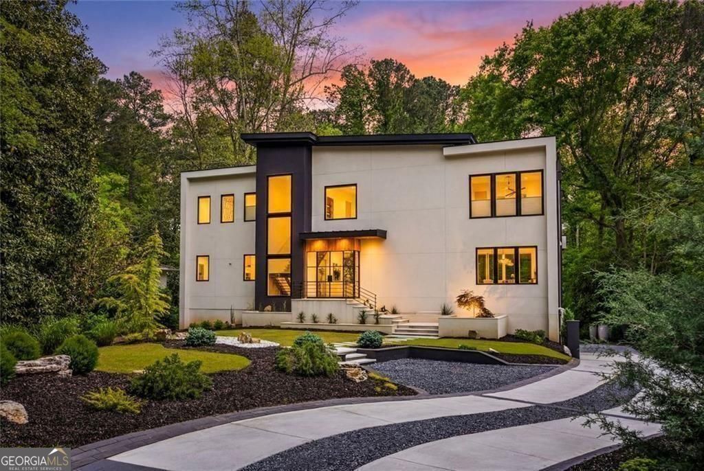 17 Interlochen Drive Drive NE, Atlanta, GA 30342