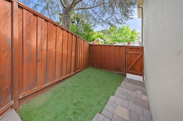 124 Vine Street, San Carlos, CA 94070