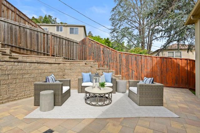 124 Vine Street, San Carlos, CA 94070