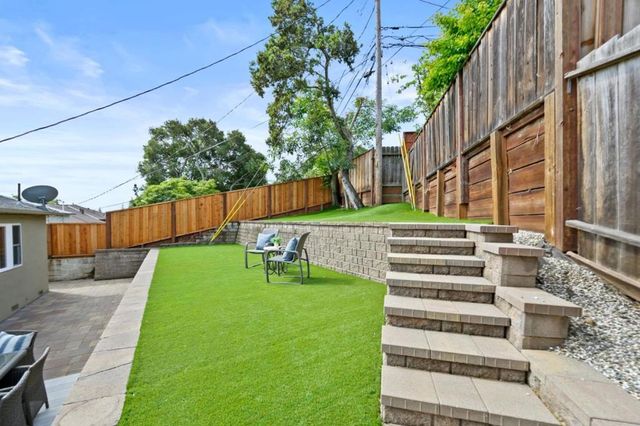 124 Vine Street, San Carlos, CA 94070