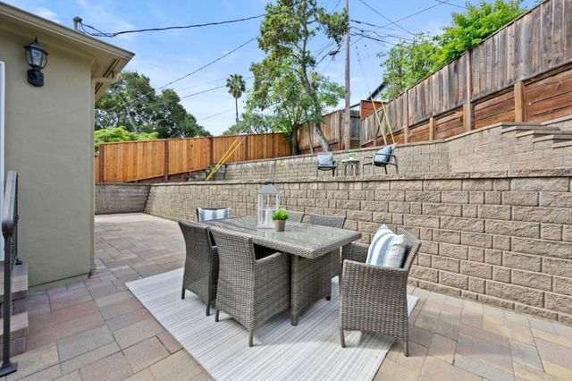 124 Vine Street, San Carlos, CA 94070