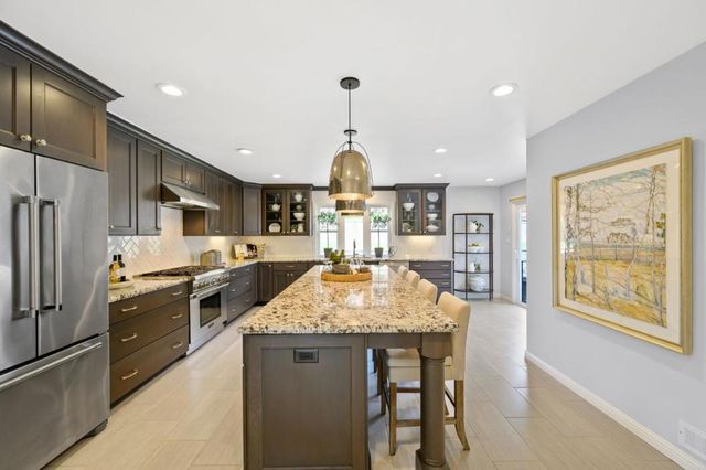 124 Vine Street, San Carlos, CA 94070