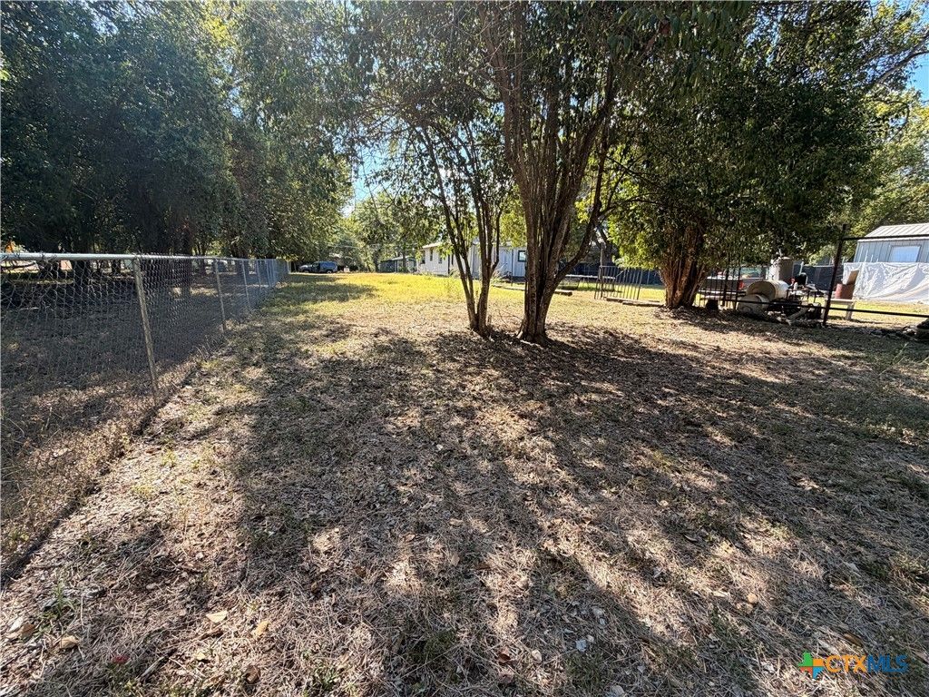 Image 5 of property listing at 812 Gravel Street, San Marcos, TX 78666
