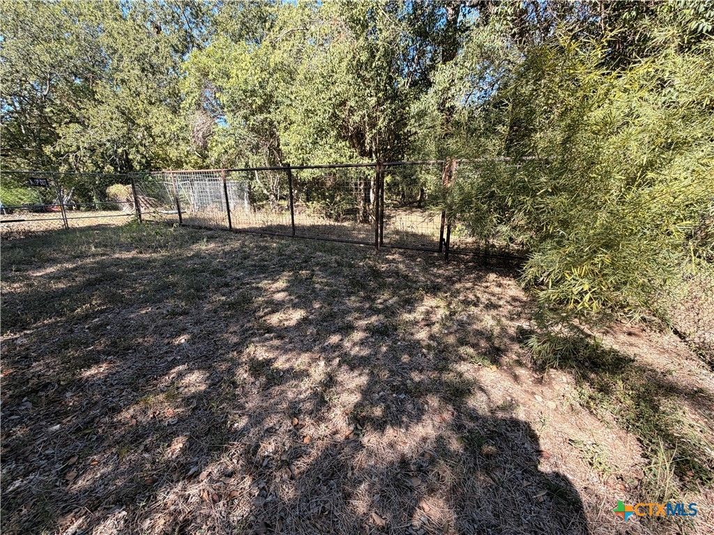 Image 6 of property listing at 812 Gravel Street, San Marcos, TX 78666