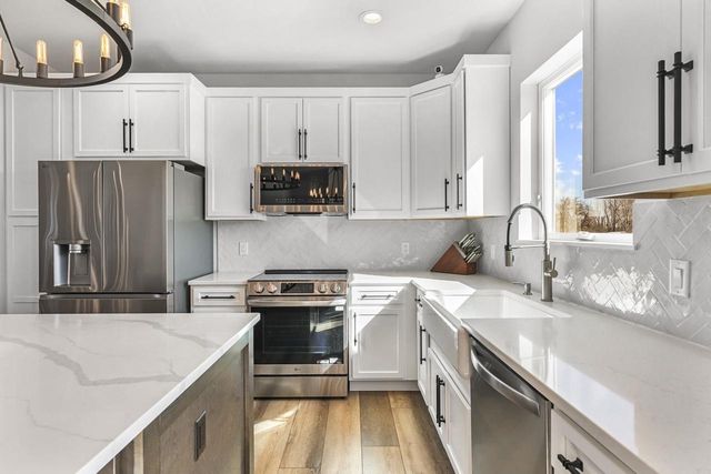 1129 Kamperschroer Way, Sun Prairie, WI 53590