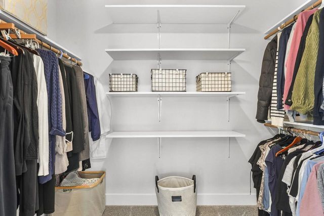 1129 Kamperschroer Way, Sun Prairie, WI 53590