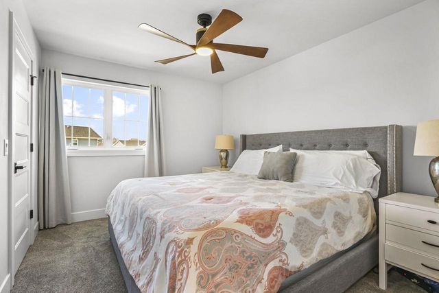 1129 Kamperschroer Way, Sun Prairie, WI 53590