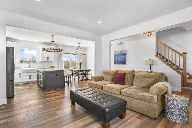 1129 Kamperschroer Way, Sun Prairie, WI 53590