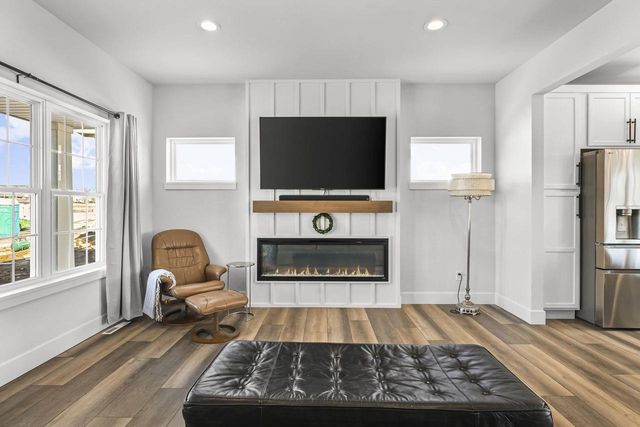 1129 Kamperschroer Way, Sun Prairie, WI 53590