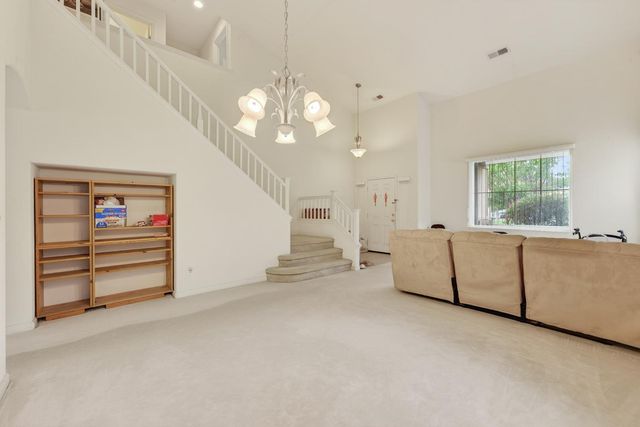 691 Tulare Ct, Tracy, CA 95304