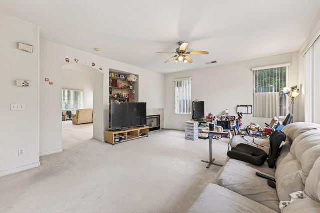 691 Tulare Ct, Tracy, CA 95304