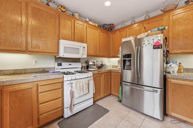 691 Tulare Ct, Tracy, CA 95304