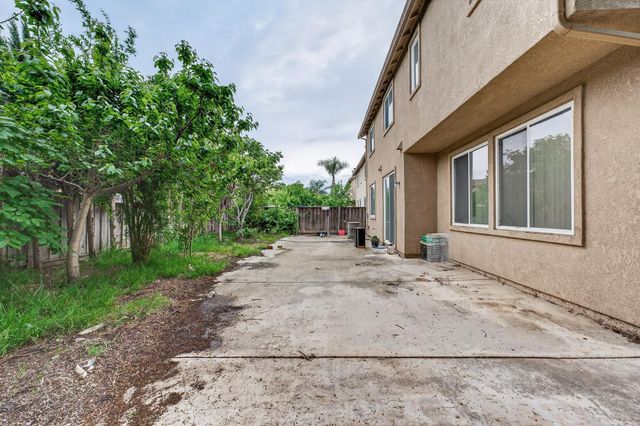 691 Tulare Ct, Tracy, CA 95304