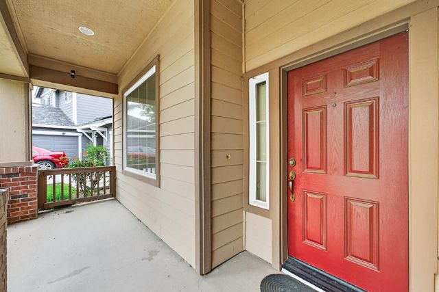 691 Tulare Ct, Tracy, CA 95304