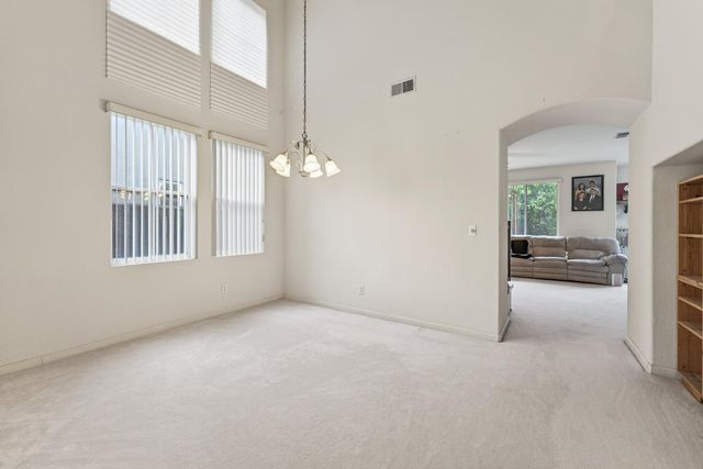 691 Tulare Ct, Tracy, CA 95304