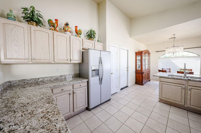 4102 W OREGON Avenue, Phoenix, AZ 85019