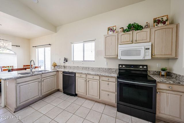 4102 W OREGON Avenue, Phoenix, AZ 85019