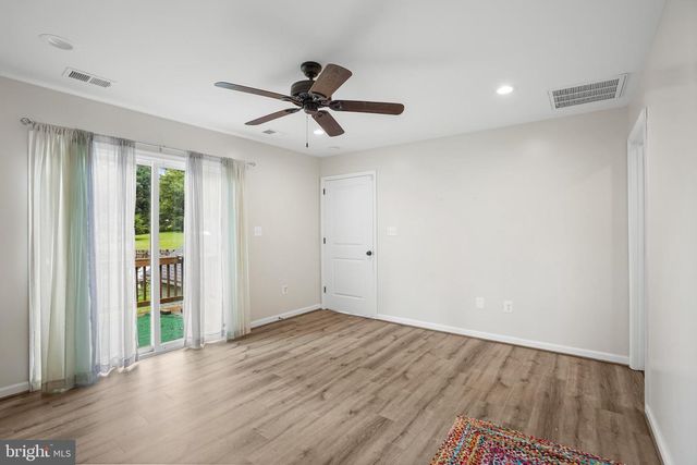11337 RUSSELL RD, Hillsboro, VA 20132