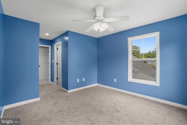 11337 RUSSELL RD, Hillsboro, VA 20132