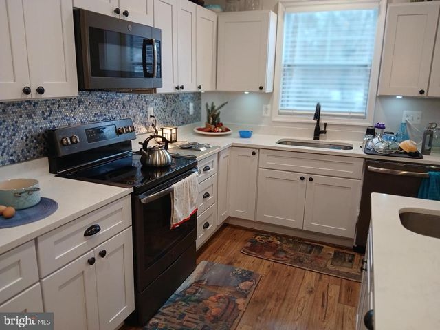11337 RUSSELL RD, Hillsboro, VA 20132