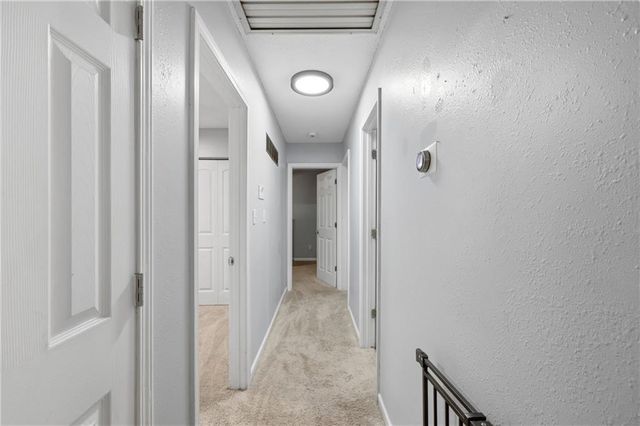 916 NW Berkshire Drive, Blue Springs, MO 64015