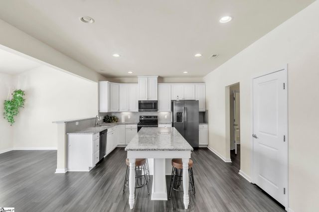 328 Bucklebury Road, Greer, SC 29651