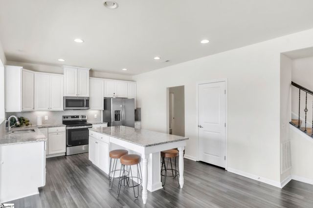 328 Bucklebury Road, Greer, SC 29651