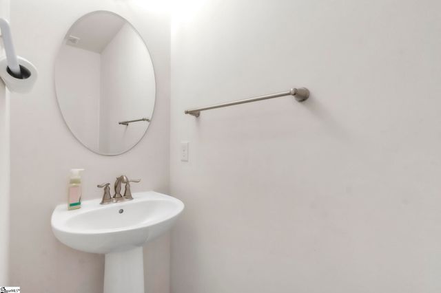 328 Bucklebury Road, Greer, SC 29651