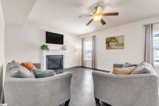 328 Bucklebury Road, Greer, SC 29651