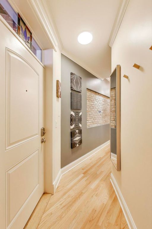 property-img