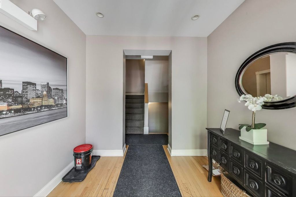 property-img