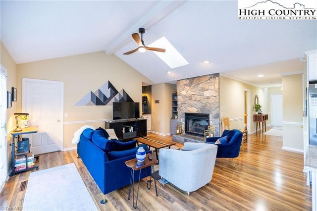 30 Village Road, Roaring Gap, NC 28668