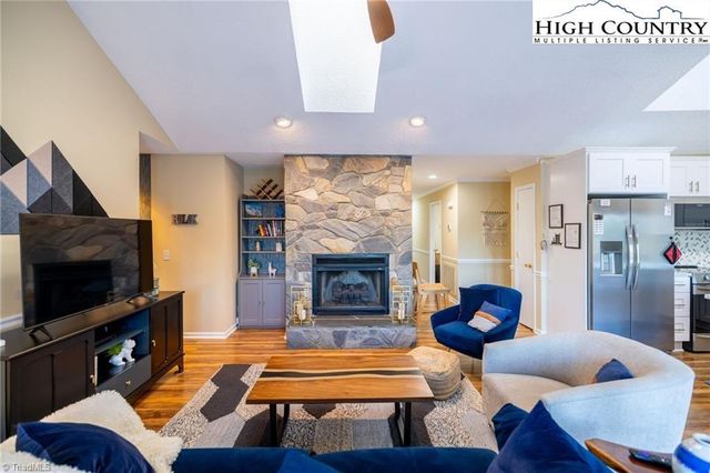 30 Village Road, Roaring Gap, NC 28668