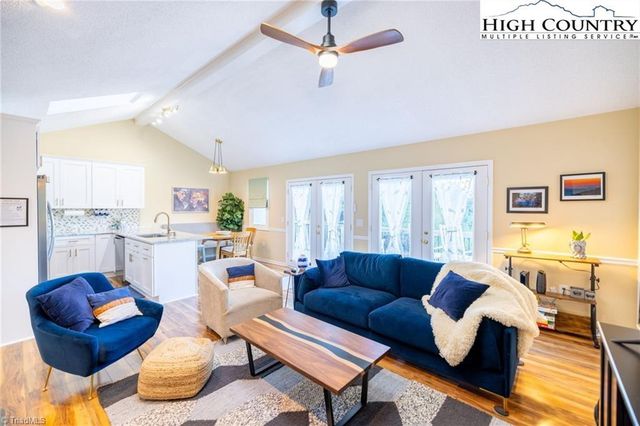 30 Village Road, Roaring Gap, NC 28668