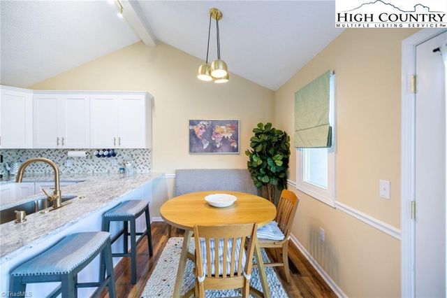 30 Village Road, Roaring Gap, NC 28668