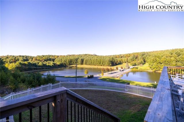 30 Village Road, Roaring Gap, NC 28668