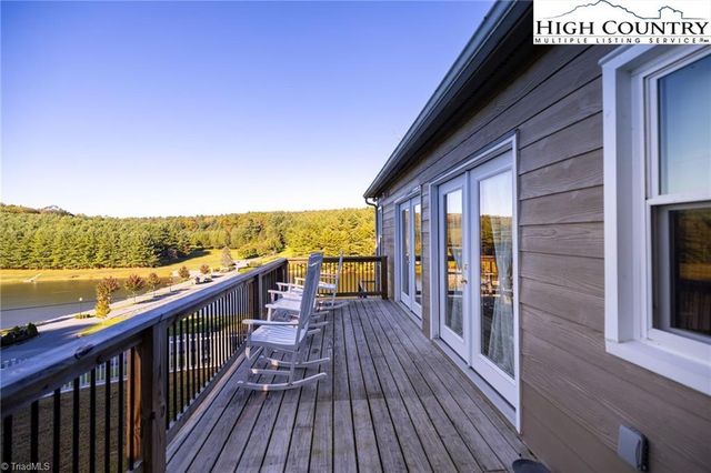 30 Village Road, Roaring Gap, NC 28668