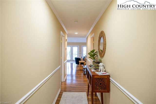 30 Village Road, Roaring Gap, NC 28668