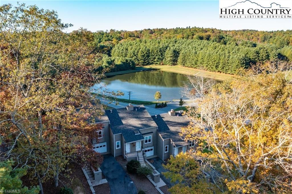 30 Village Road, Roaring Gap, NC 28668