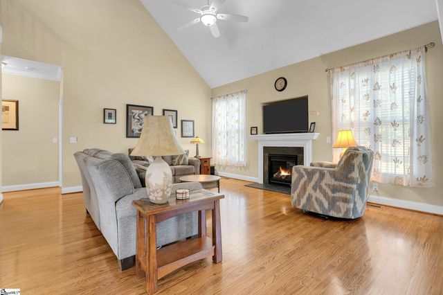 201 Franklin Oaks Lane, Greer, SC 29651
