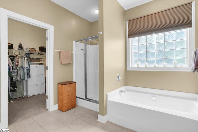201 Franklin Oaks Lane, Greer, SC 29651