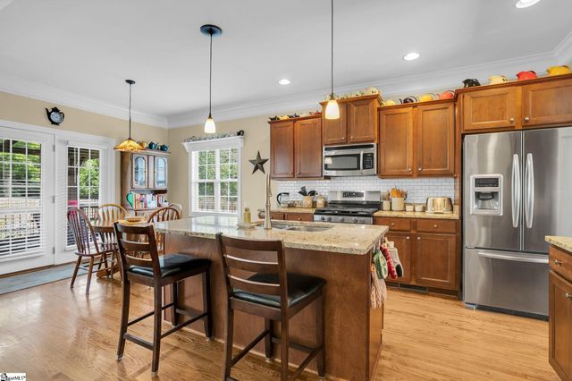 201 Franklin Oaks Lane, Greer, SC 29651