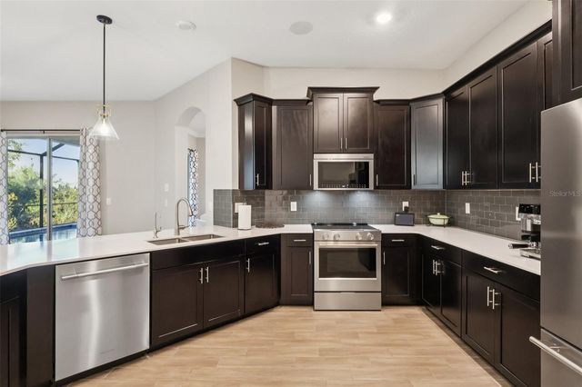 8847 FALLEN OAK DRIVE, Davenport, FL 33896