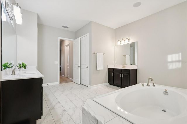 8847 FALLEN OAK DRIVE, Davenport, FL 33896