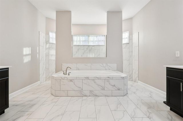 8847 FALLEN OAK DRIVE, Davenport, FL 33896